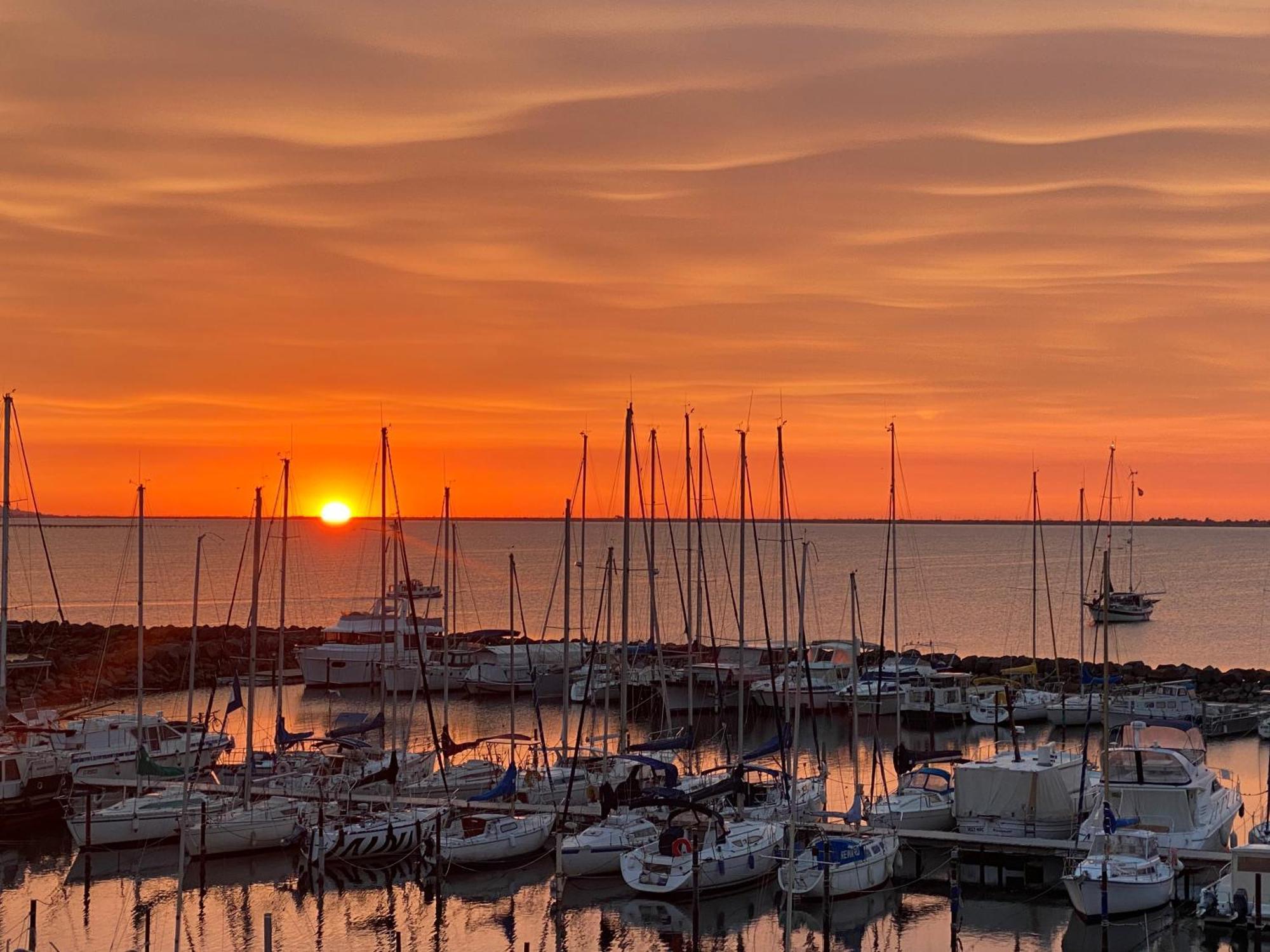 Apartament Un Endroit De Reve Marseillan  Zewnętrze zdjęcie